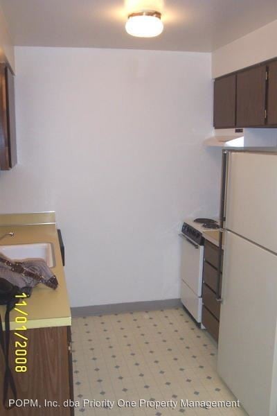 Building Photo - 10304 NE Wygant St