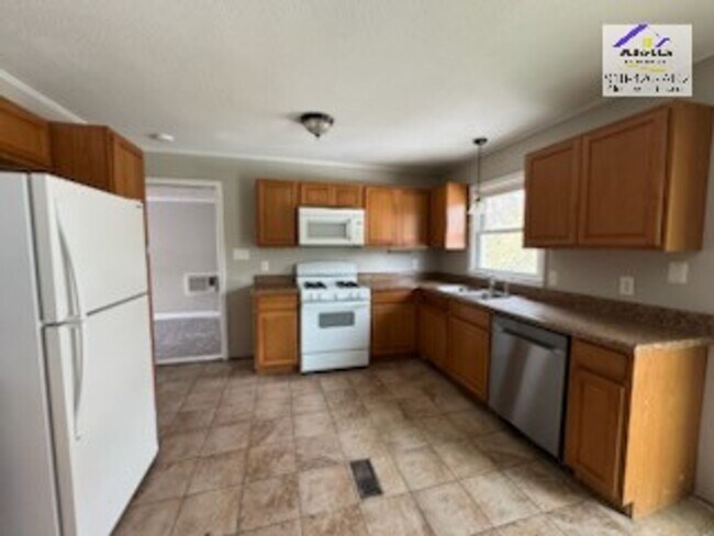 Foto del edificio - 4451 Ruby Rd