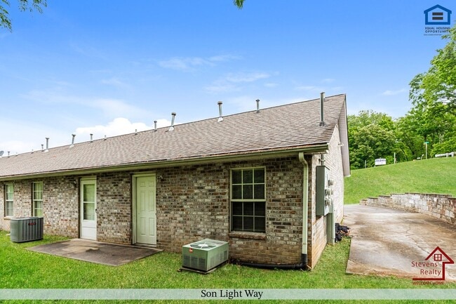 Building Photo - 6435 Son Light Way