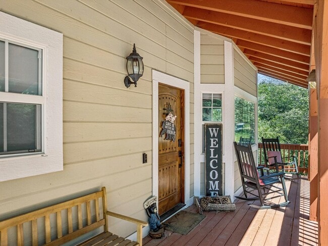 Building Photo - 1171 Yukon Dr