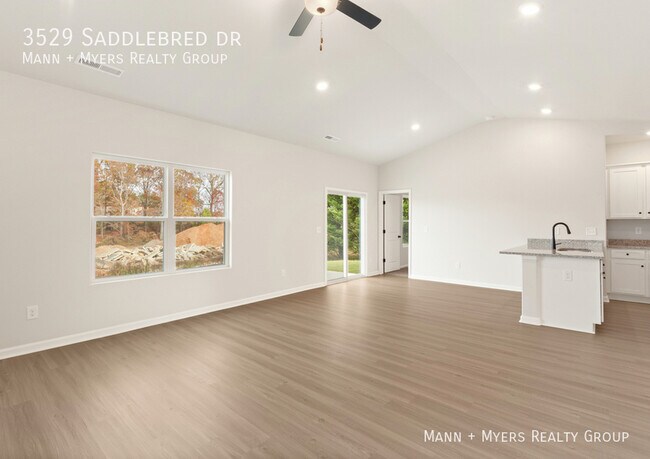 Foto del edificio - 3529 Saddlebred Dr