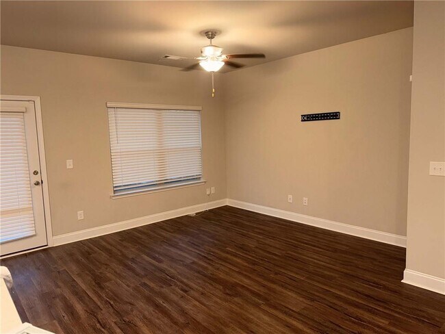 Foto del edificio - 480 Rockfern Ct