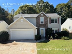 Building Photo - 520 Lazy River Ln