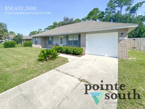 Building Photo - 11920 Longwood Dr