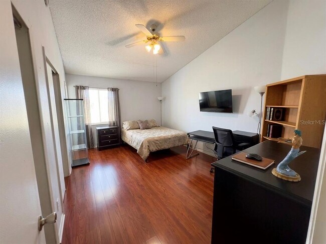 Building Photo - 1015 Ocala Woods Ln