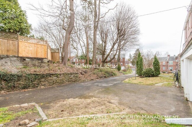 Building Photo - 2223 Steele Rd
