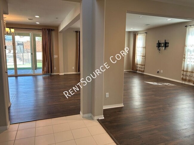 Building Photo - 41704 Wayladn Ct