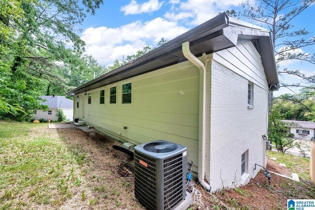 Building Photo - 917 S Forrest Dr