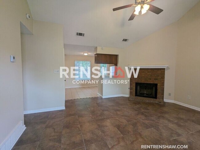 Building Photo - 3/2 Cordova Home Now Available For Rent!