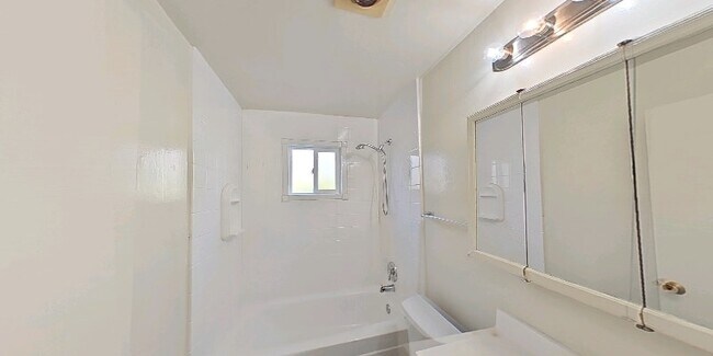 Foto del edificio - 305 E California Ave