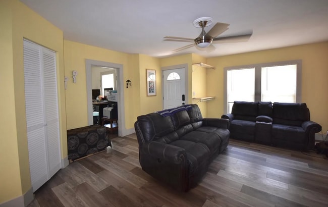Building Photo - Recently Remodeled Home- Available Soon!