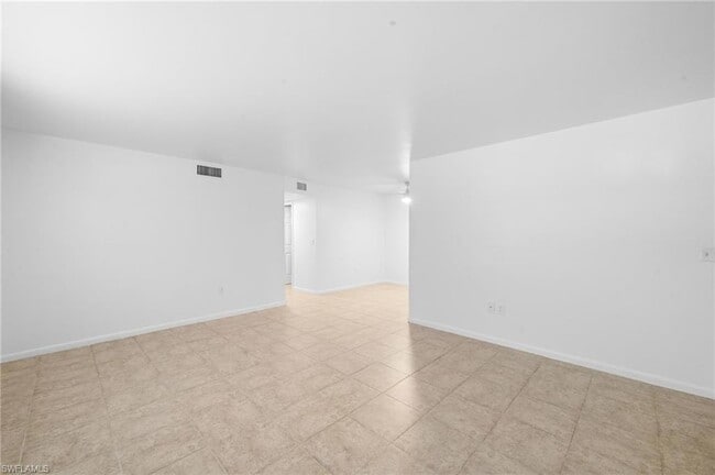 Building Photo - 4290 Gulfstream Dr