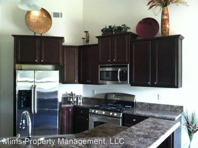 Building Photo - 4 br, 2.5 bath House - 62 Mozart Ln