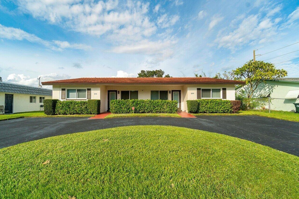 Foto principal - 209 SW 6th St