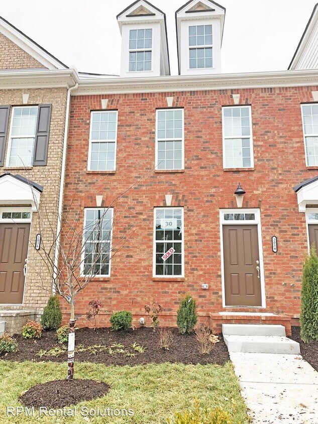 Foto principal - 2 br, 2.5 bath House - 2034 Middle Tenness...