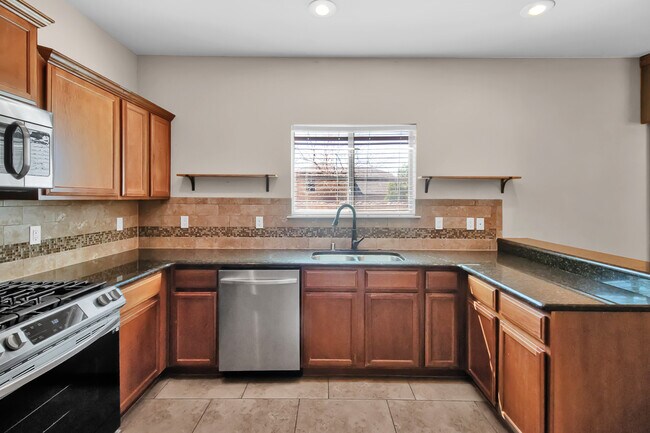 Foto del edificio - 2117 Dusk Creek Pl