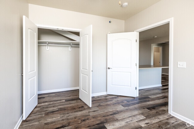 2BR, 1BA - 822 SF - Second Bedroom - Chevalia Ridge Apartments Grimes