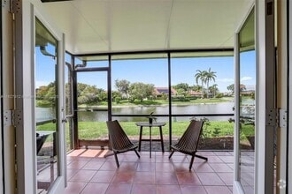 Building Photo - 10323 Hidden Springs Ct