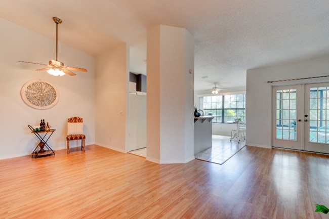 Building Photo - 6152 Sequoia Dr
