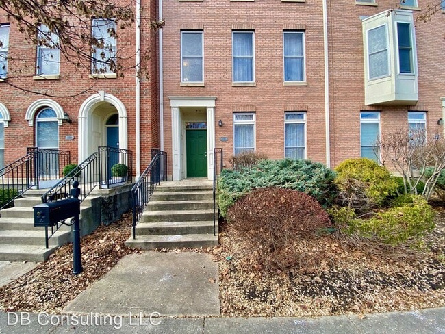 Building Photo - 2 br, 2.5 bath House - 1133 Cutter St.