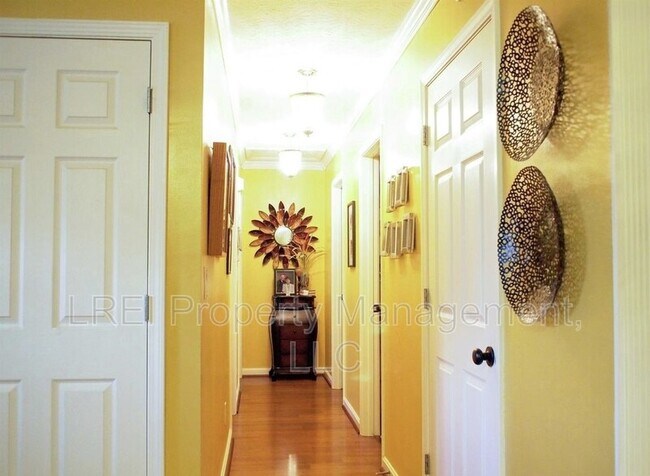 Foto del edificio - 3645 Rolling Ridge Way