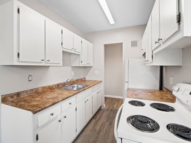 Interior Photo - Hollydale Apartments