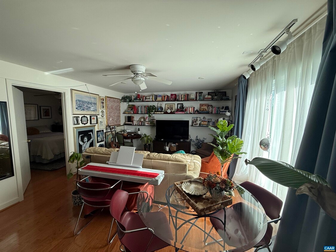 Primary Photo - 1311 Wertland St