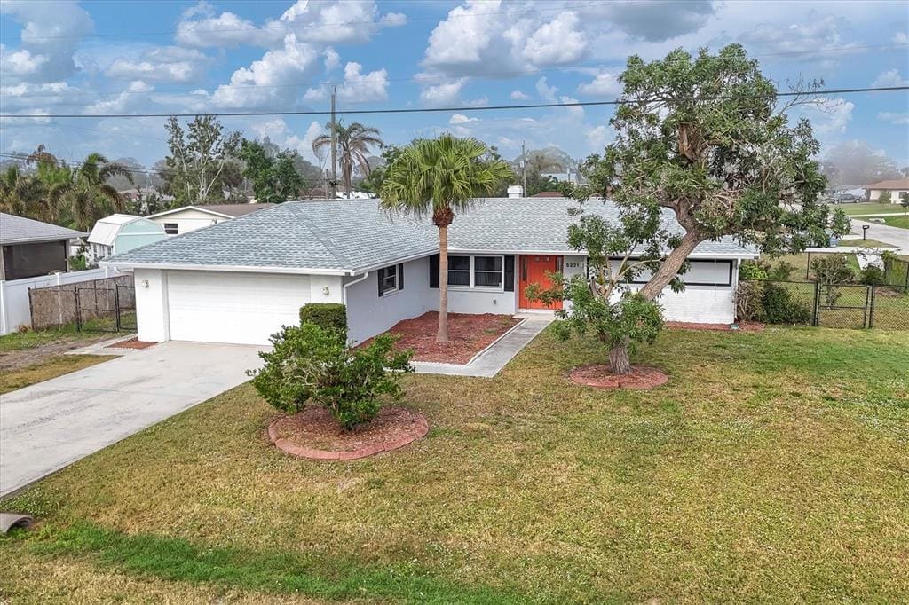 Primary Photo - 5221 Lemon Bay Dr