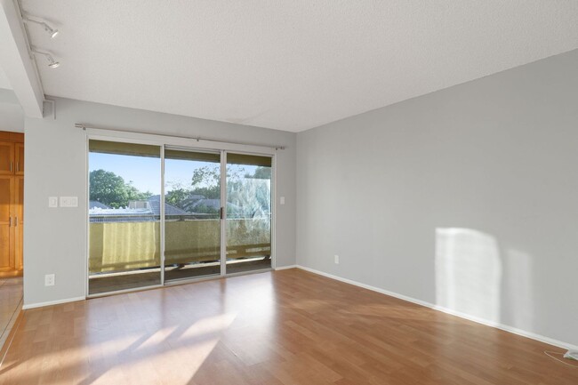 Foto del edificio - Beautiful Kaneohe 2-bedroom 2-bathroom Tow...