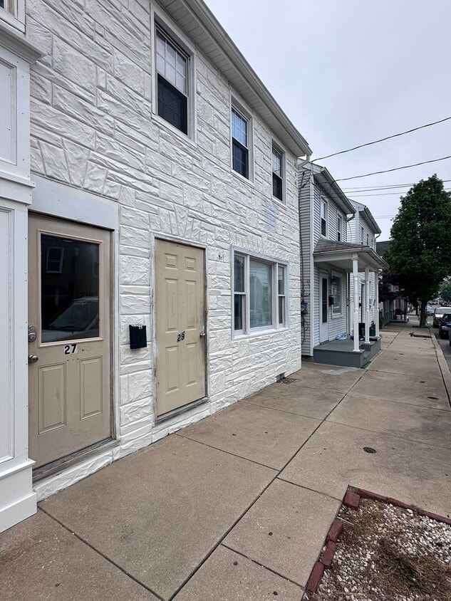 Foto del edificio - 29 S 5th St