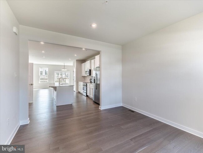 Building Photo - 7963 Milltown Cir