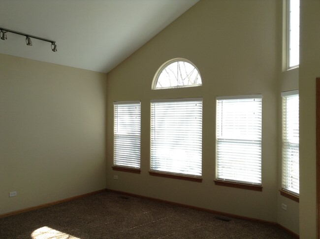 Building Photo - 2309 White Eagle Drive