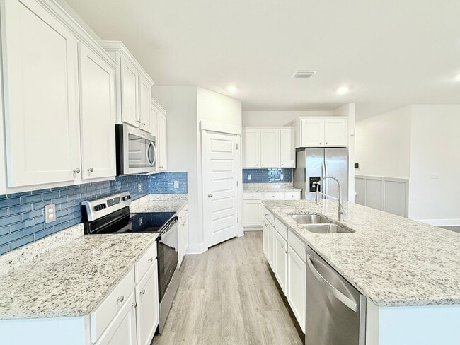 Building Photo - 4-Bedroom Craftsman-Style Home