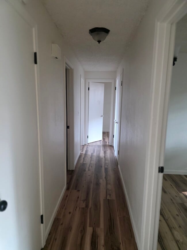 Building Photo - 536 Hamilton St