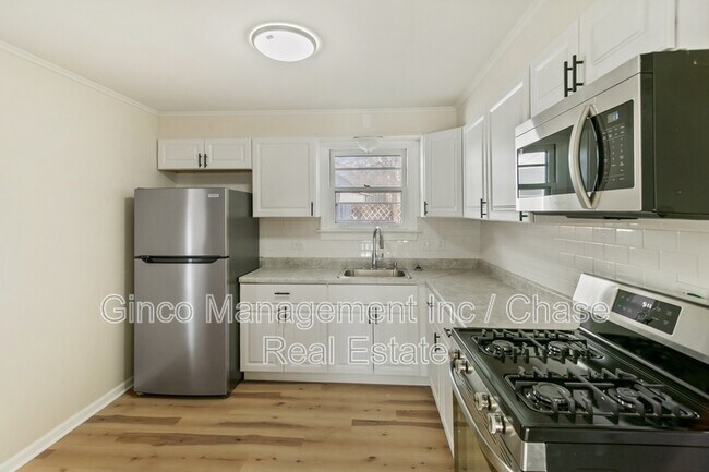 Building Photo - 28 Apple Ln