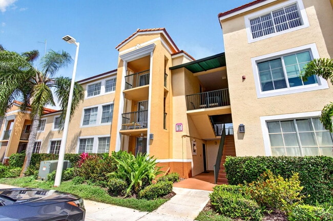 Building Photo - 157 Yacht Club Way