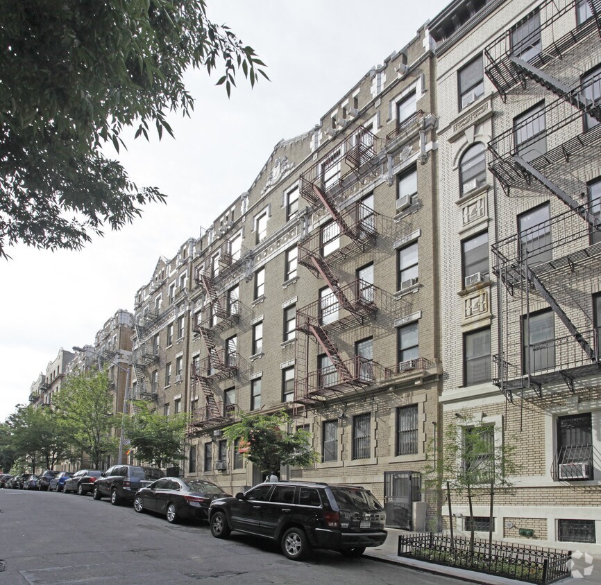 Foto principal - 416 W 129th St