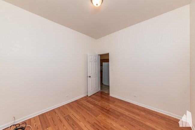 Foto del edificio - 1310 W Winnemac Ave