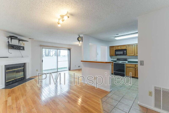 Foto del edificio - 405 Aberdeen Ln
