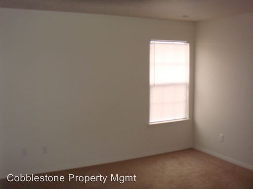 Building Photo - 2956 W Marbeth Ct
