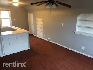 Foto del edificio - 7444 Abington Ave