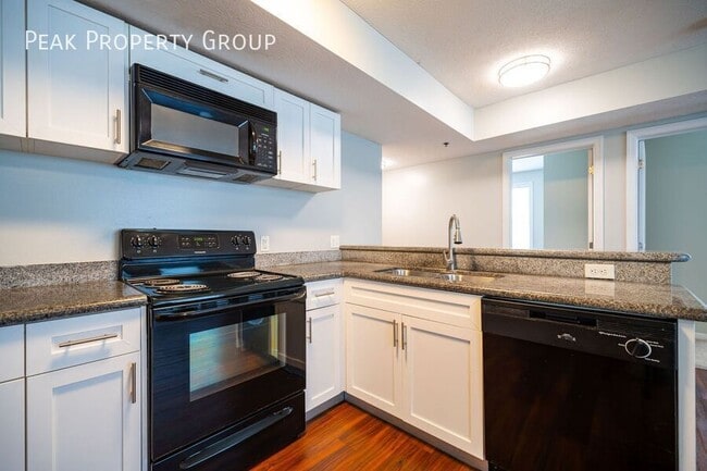 Building Photo - 250 Chittenden Ave