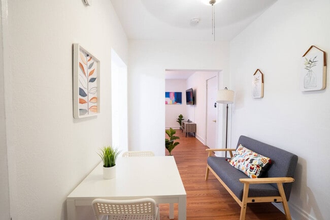 Foto del edificio - 444 Ponce de Leon Blvd