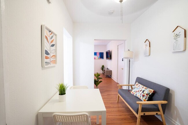 Foto del edificio - 444 Ponce de Leon Blvd