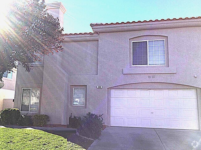 Building Photo - 503 Quail Bird Pl