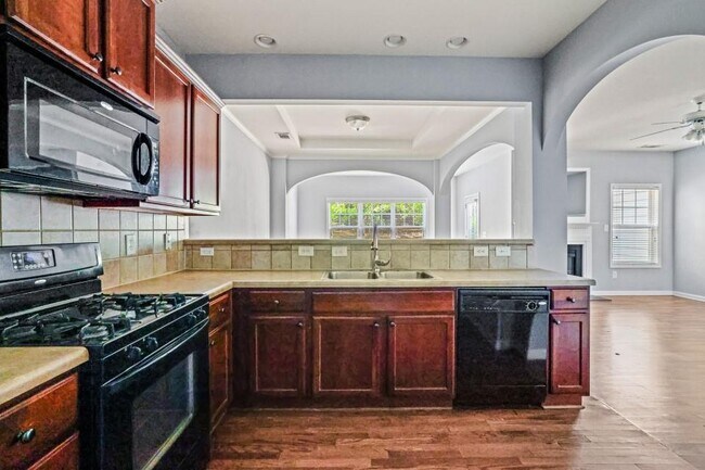 Foto del edificio - 2892 Cross Creek Dr