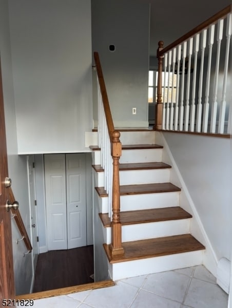 Building Photo - 34 Oakwood Ave