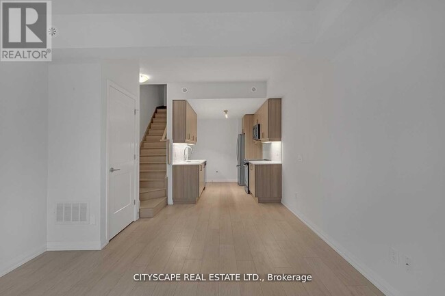 Photo du bâtiment - 1030 Portage Pkwy
