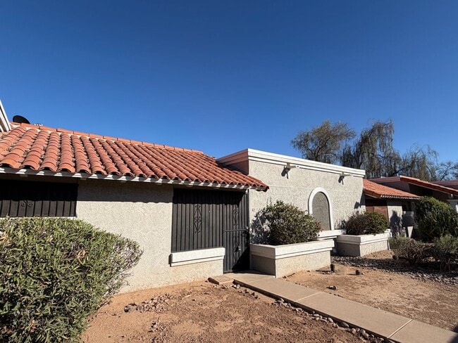 Building Photo - 4820 N 89th Ave