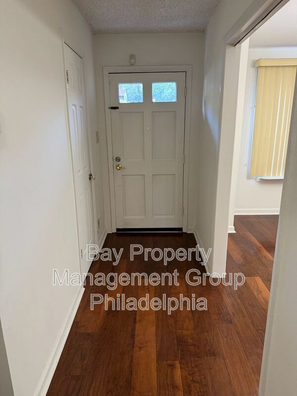 Foto del edificio - 183 Bishop Dr